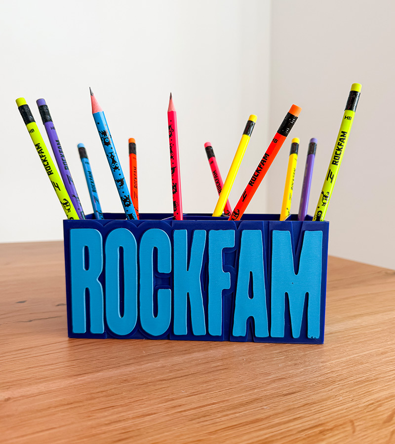 ROCKFAM ČAŠA ZA OLOVKE - PLAVA